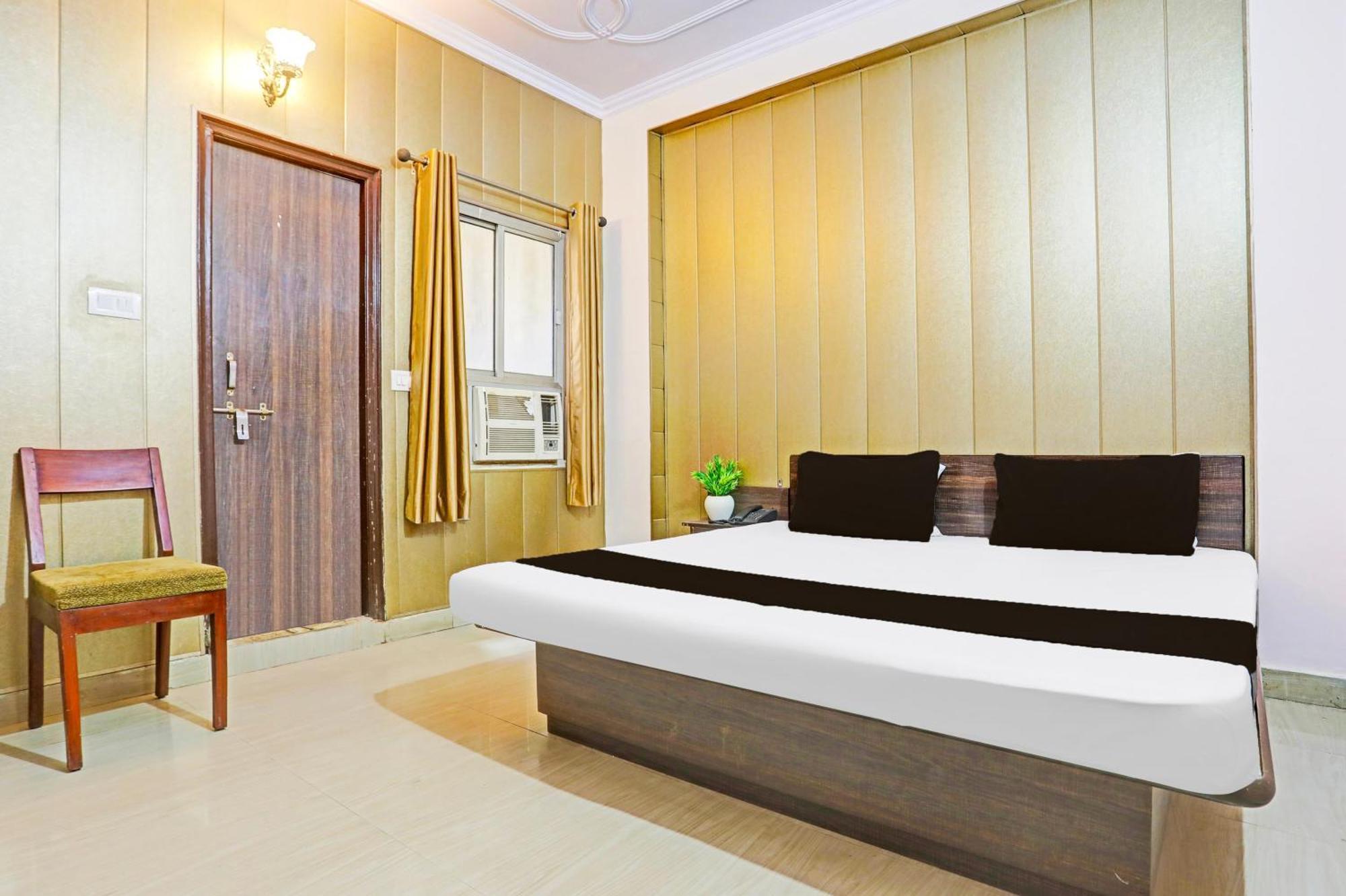 Hotel O Arvi Guest House Varanasi Eksteriør billede