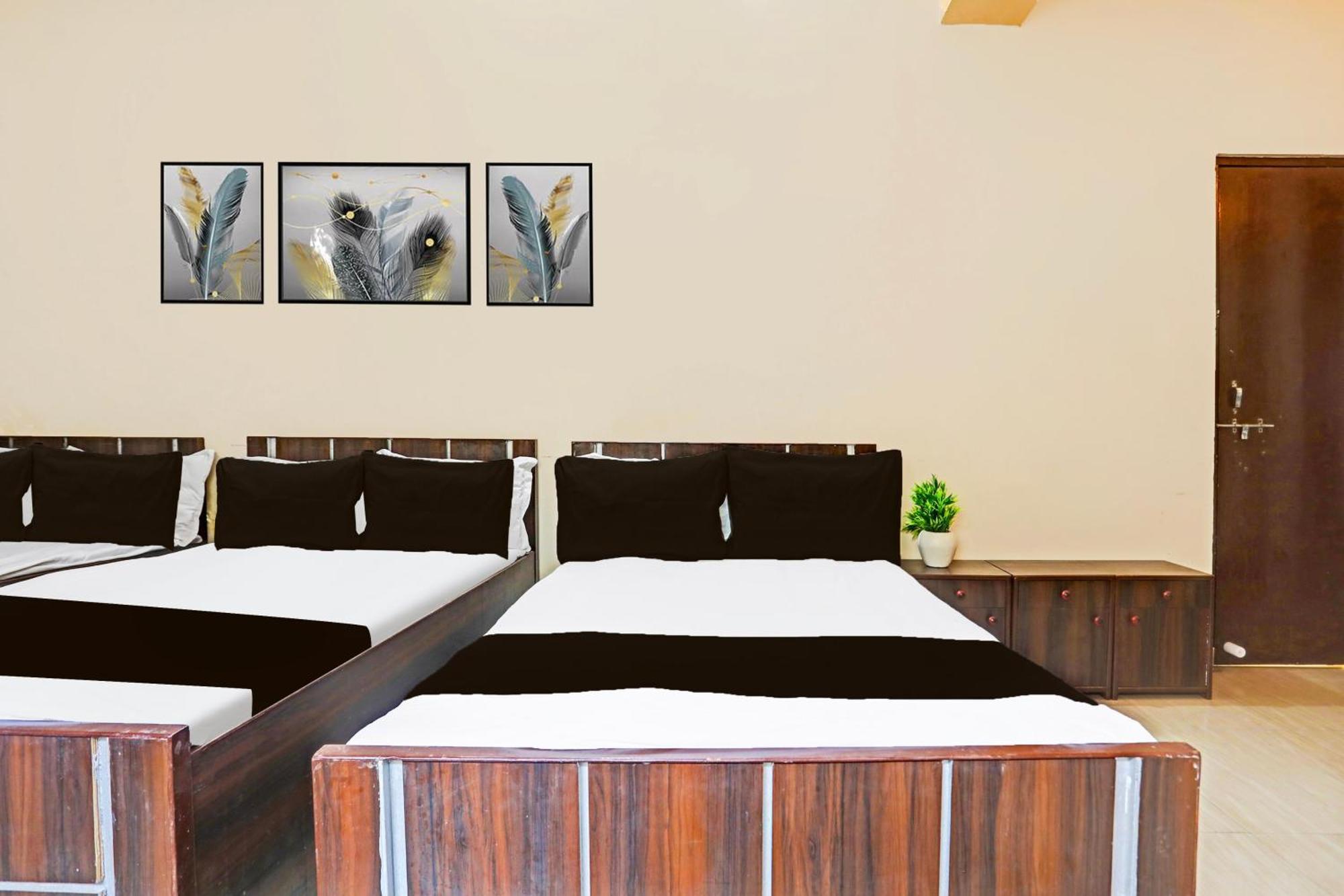 Hotel O Arvi Guest House Varanasi Eksteriør billede