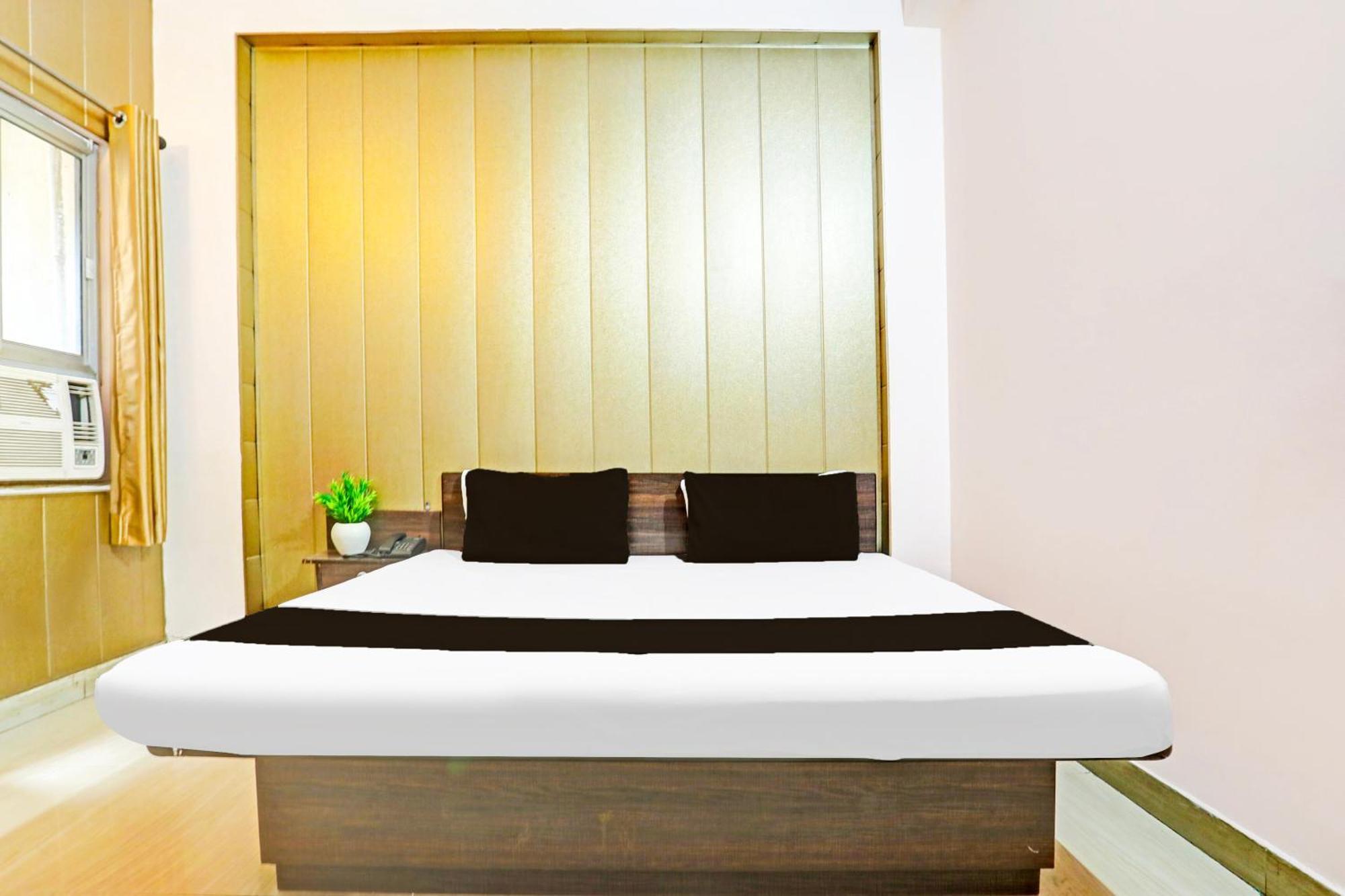 Hotel O Arvi Guest House Varanasi Eksteriør billede